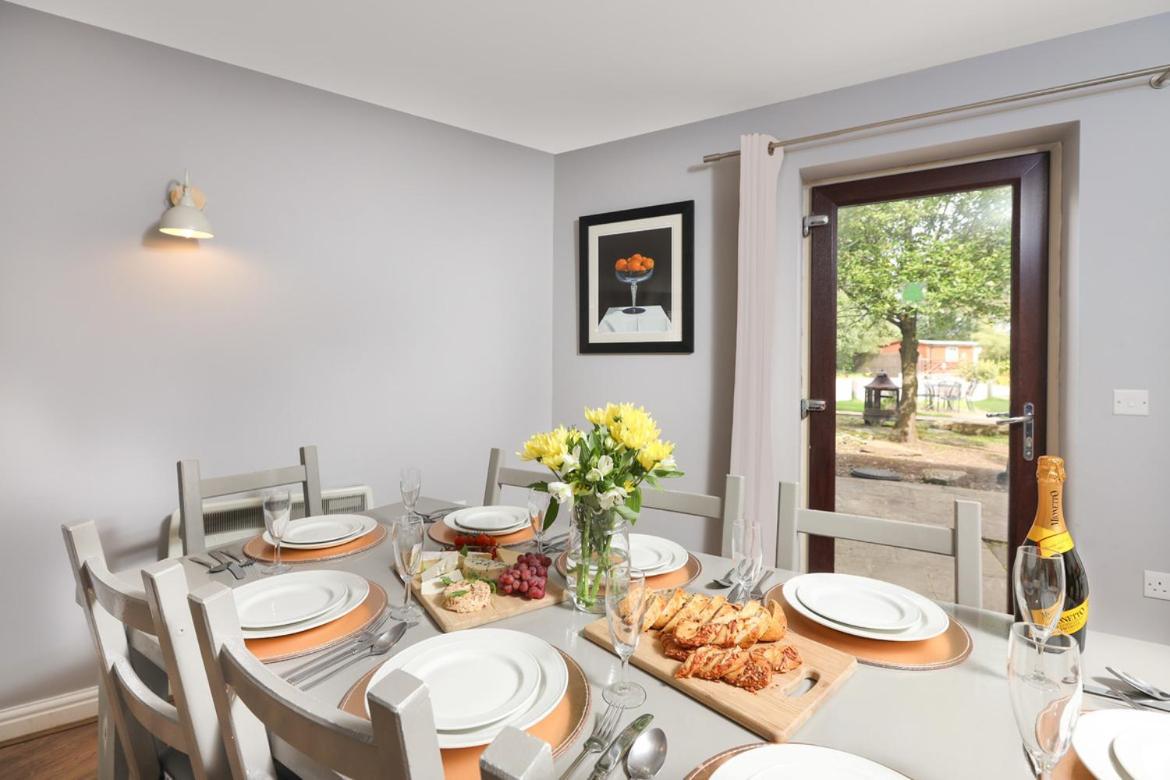 Hopton Cottage - Darwin Lake Holiday Village Matlock  Exteriör bild